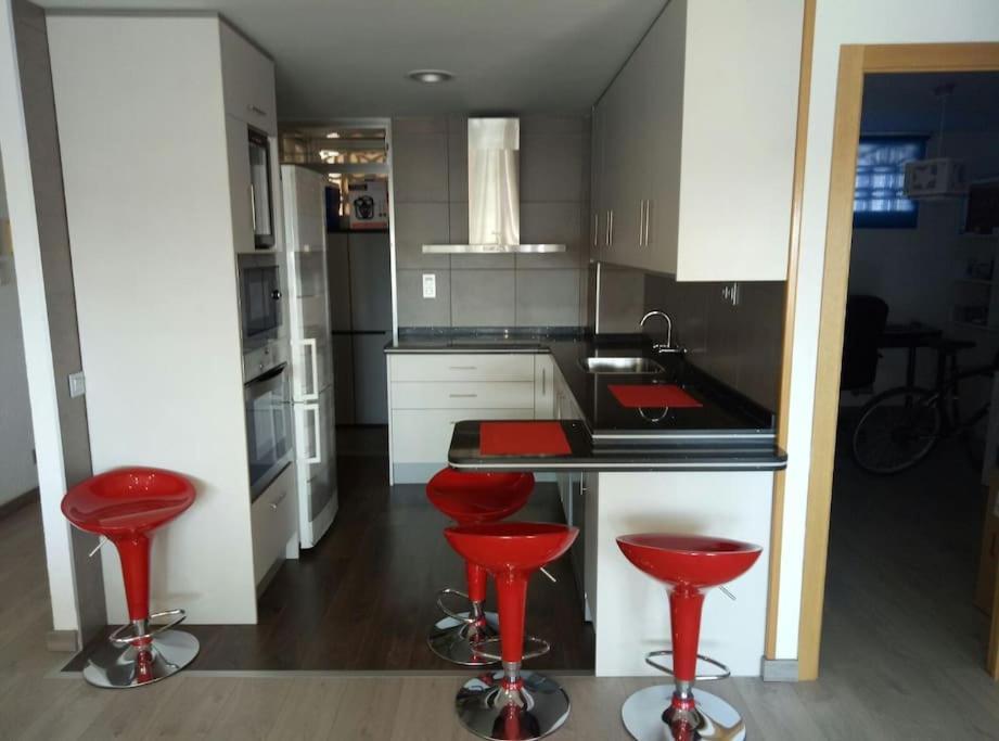 70 Sqm Apartment With Seaview In Arenales Del Sol. Extérieur photo