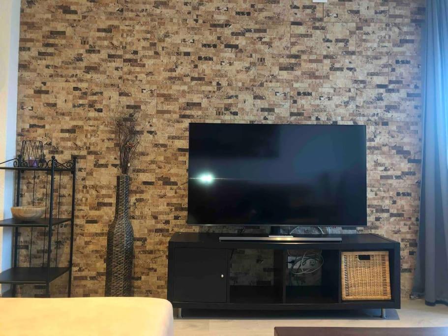 70 Sqm Apartment With Seaview In Arenales Del Sol. Extérieur photo